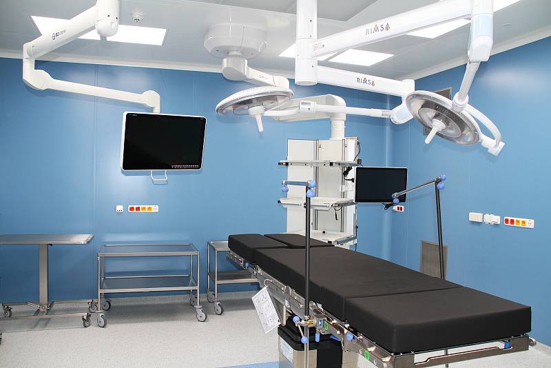 Nový pavilon v teplické nemocnici, budou v něm nové operační sály, centrální sterilizace a ARO.