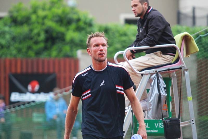 Mertl (tmavé triko) vyhrál ITF Futures v Teplicích