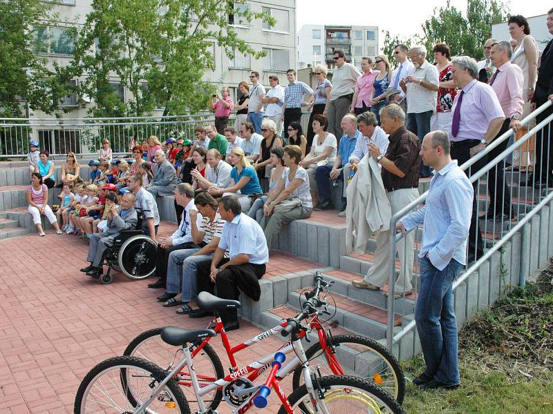 Zástupci Fondu dopravní infrastruktury si prohlédli, co se za "jejich" peníze v Teplicích vybudovalo.