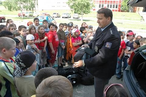 Den s policií na Základní škole Prosetice