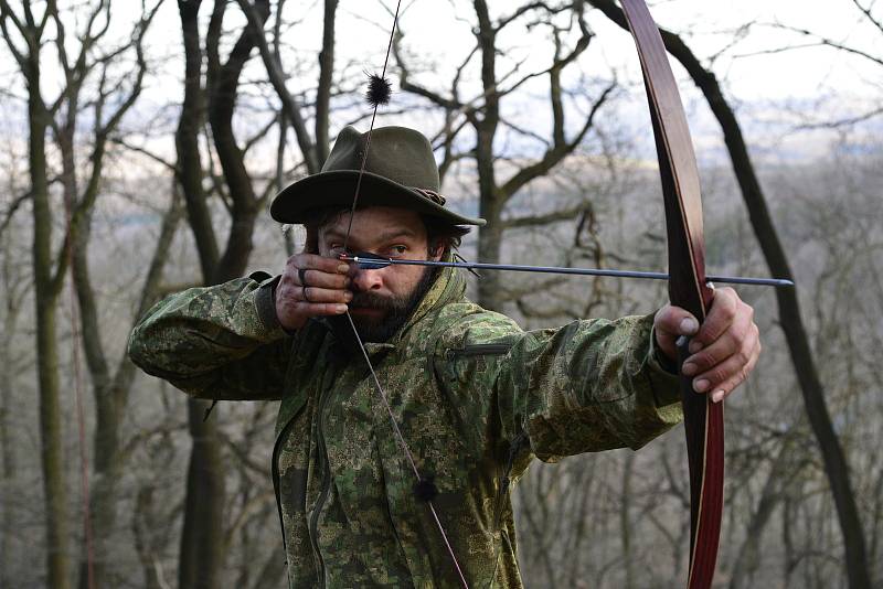 Jaroslav Pachta převážně žije v lese nad Osekem na Teplicku.