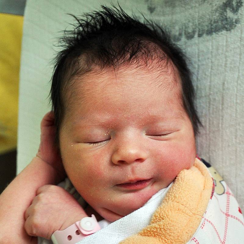 Linda Eleyan se narodila Pavlíně Eleyan z Teplic 22. března v 6.11  hod. v teplické porodnici. Měřila 47 cm a vážila 3,15 kg.