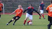 I. B třída: Unčín - Svádov (v oranžovém) 0:2