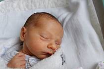 Eliáš Bielik se narodil v pondělí 6. června v 17:47 rodičům Kateřině a Petru Bielikovým. Měřil 50 cm a vážil 3,00 kg.
