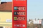 Petrol Srbice. Nafta 49.90 a Natural 48.90 korun. Ceny pohonných hmot v Teplicích, dopoledne 11. 3. 2022