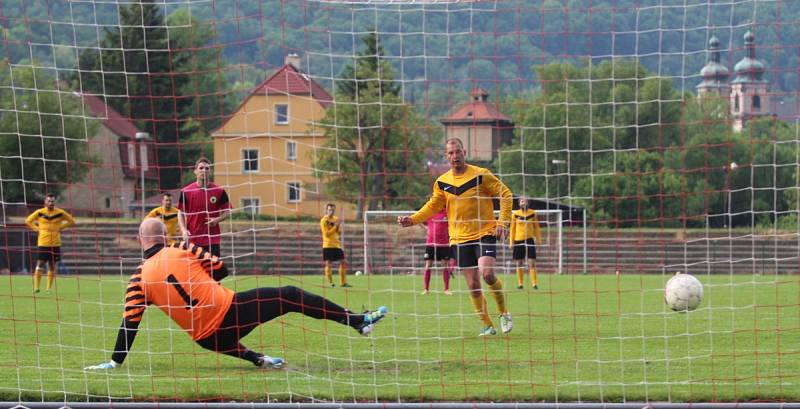 TJ Krupka (ve žlutém) porazila Litoměřice 3:1