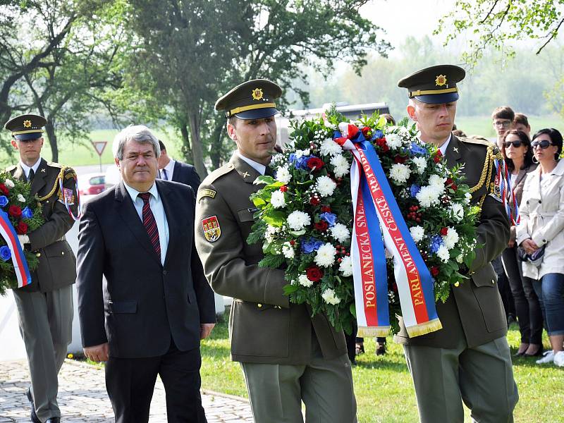 Pietní akt připomněl 313 obětí pochodu smrti v roce 1945 v Krupce na Prokopce