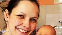 Mamince Lucii Fuitové z Teplic se 10. února v 10.39 hod. v teplické porodnici narodil syn Antonín Fuit. Měřil 48 cm a vážil 2,65 kg.