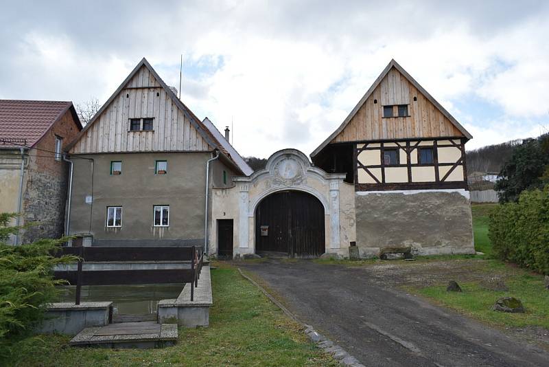 Obec Žalany.