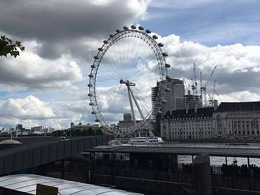 Michaela Hadravová se svými kamarádkami na výletě v Londýně, kde v sobotu řádili teroristé. 