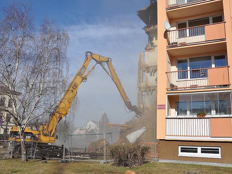 Demolice bývalého hotelu Imperiál začala.