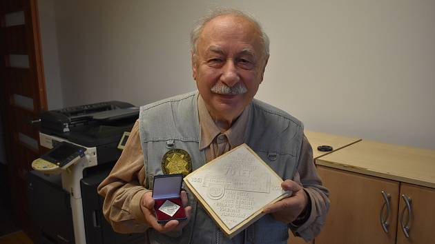 FOTO: Teplice Numismatiker feiern 70 Jahre, Medaillen sind quadratisch