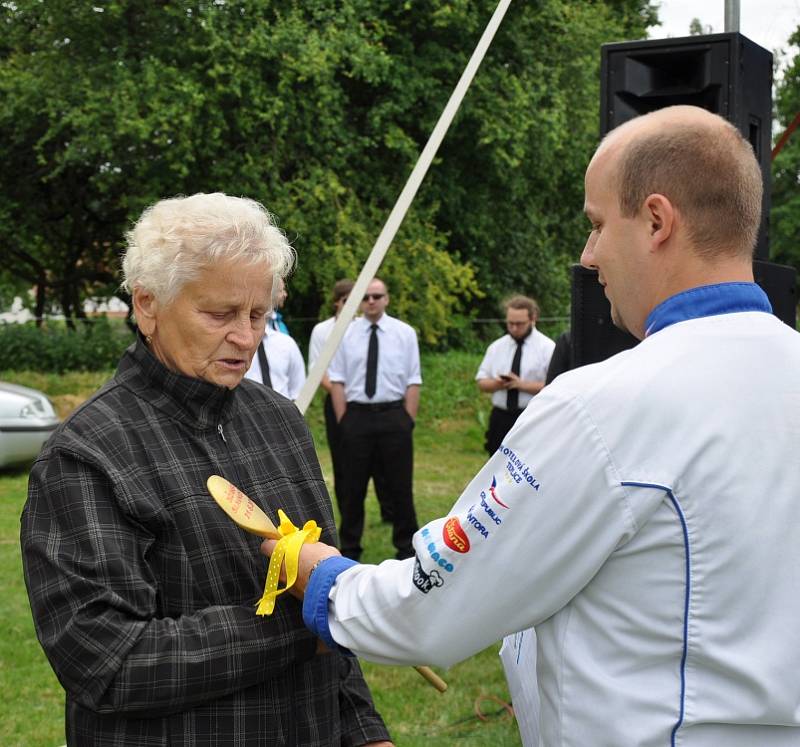 Nejlepší svíčkovou uvařila v Bžanech Jaroslava Masopustová 