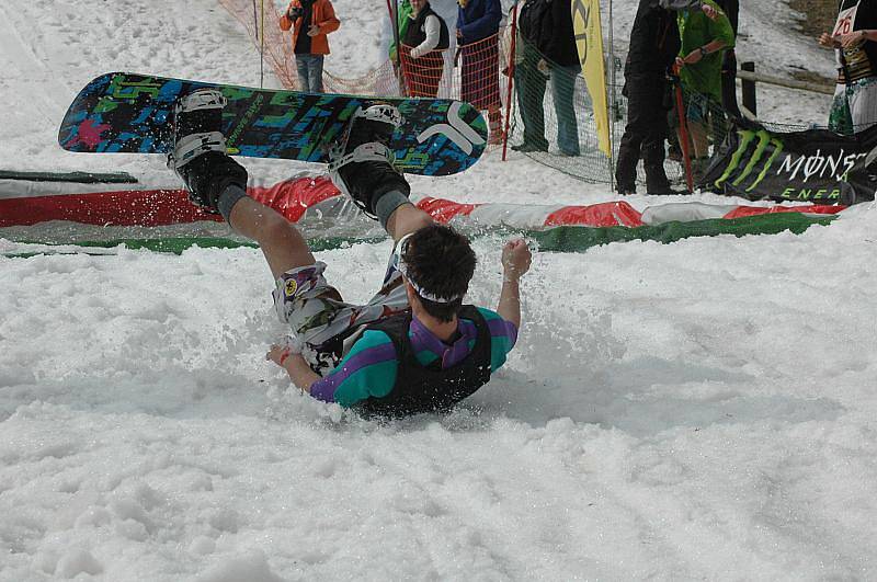 WATERSLIDE NA BOUŘŇÁKU