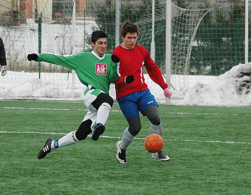 Zimní turnaj pro fotbalové dorostence GMN Cup na umělé trávě v Srbicích