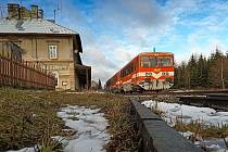 Útoky na vlaky na trati Most - Moldava.