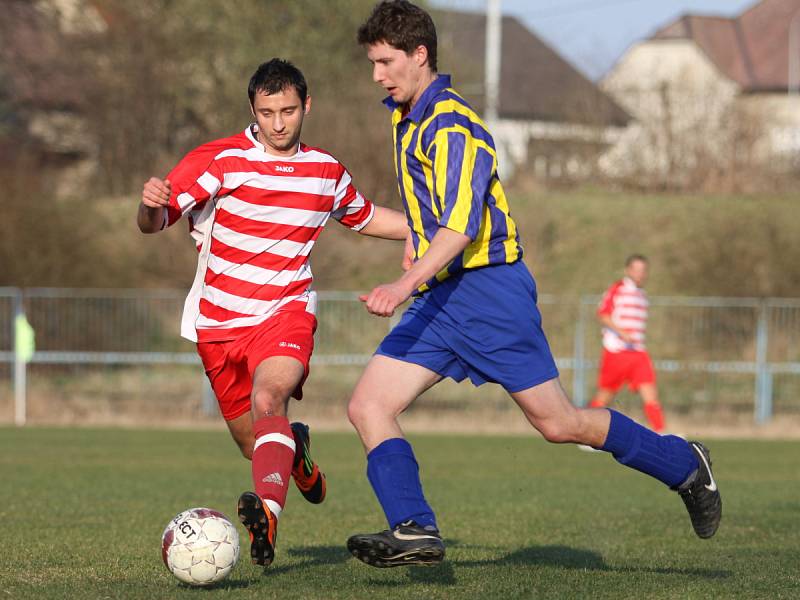 Trnovany (v modro-žluté kombinaci) prohrály s Brnou 1:3