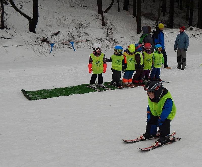 Sobota 12. ledna ve Sport centru Bouřňák na Teplicku.