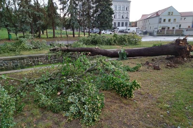 Silná bouřka zasáhla v pondělním podvečeru také Modlany.