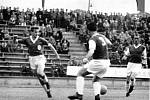 Utkání Baník Most - FC Liverpool, při slavnostním otevření stadionu v roce 1961.