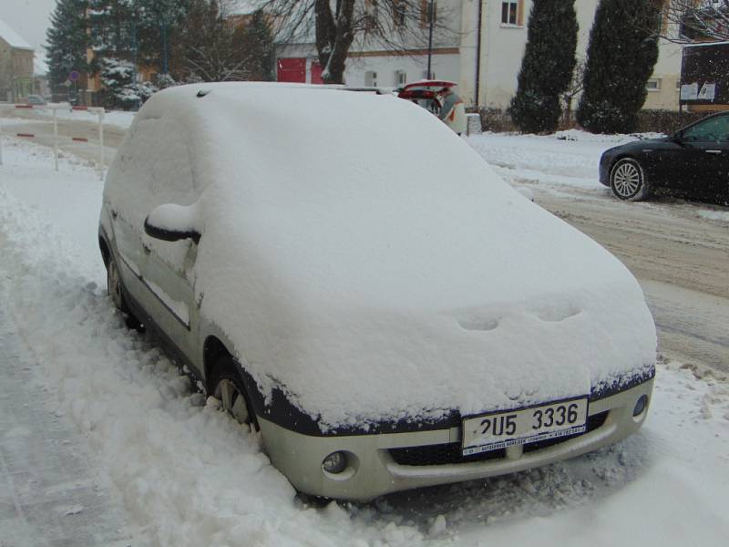 Řidiči v Ústeckém kraji musí být mimořádně opatrní.