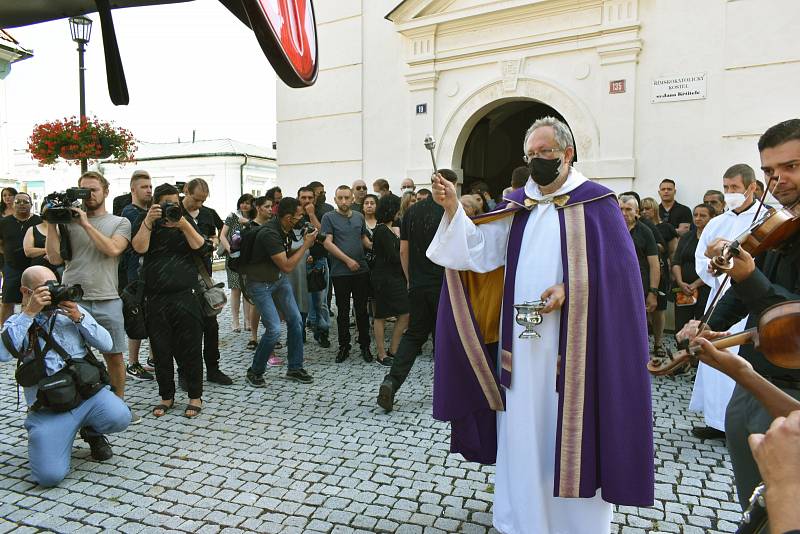 Poslední rozloučení a pohřeb Stanislava Tomáše v Teplicích