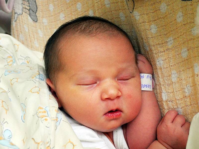 Karolína Chudobová se narodila Martině Chudobové  z Krupky 14. října v 11,52 hodin v teplické porodnici. Měřila 51 cm, vážila 3,95 kg.