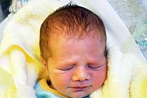 Nikolas Leskota se narodil Aleně Leskotové z Valtýřova 9. listopadu v 15,54 hodin v teplické porodnici. Měřil 50 cm, vážil 3,20 kg.
