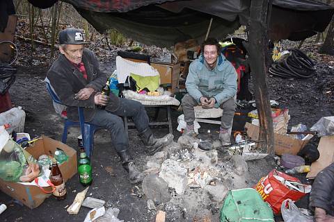 Bezdomovci v Teplicích, v lokalitě na Bramši.