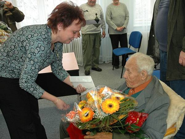 Albín Šolc z Dolánek(Ohníč) slavil rovnou stovku.