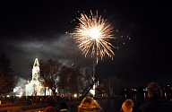 Město Duchcov a Kulturním centrum Duchcov pořádají Novoroční ohňostroj na rybníku Barbora. Začátek je v sobotu v 18 hodin.