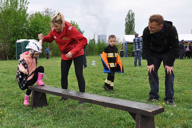 1. ročník memoriálu Jaromíra Honse o železného hasiče v Hostomicích, dětská část.