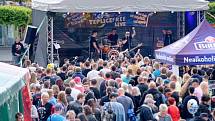 Přes tisíc lidí navštívilo čtvrtý ročník festivalu Teplice free LIVE, který se odehrál v sobotu na náměstí Svobody.