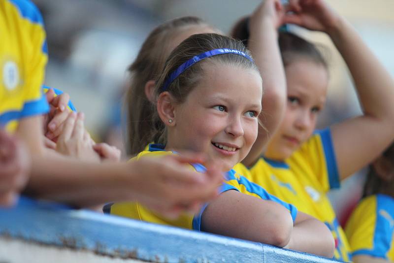 Diváci na fotbale Teplice - Pardubice