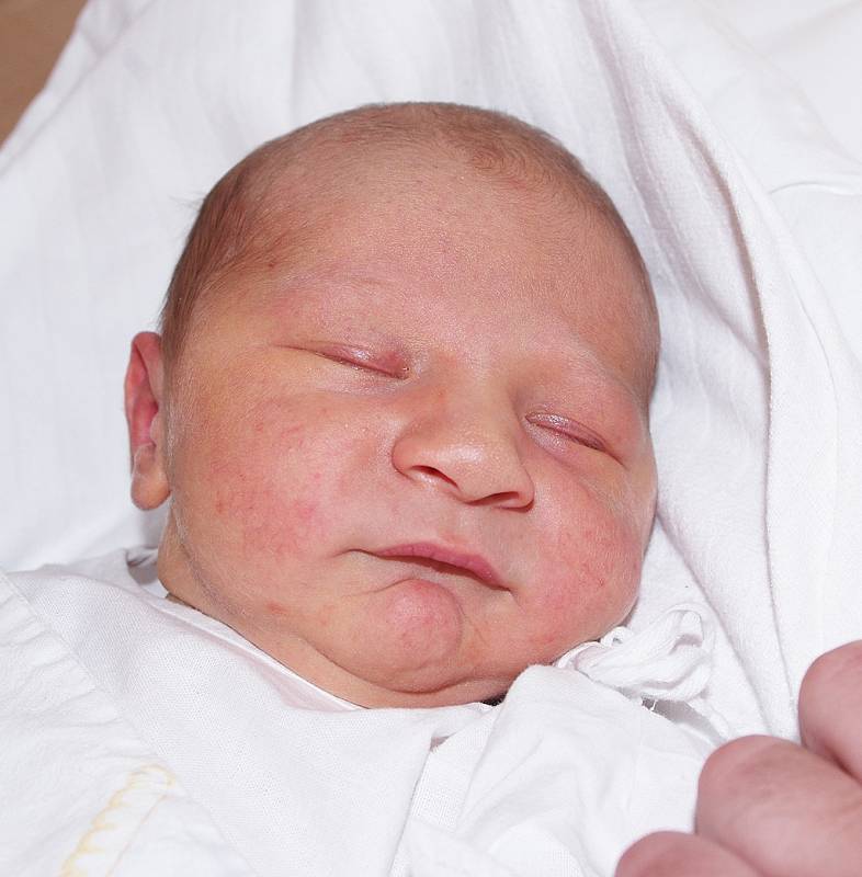 Mamince Kláře Pavkové z Teplic se 26.12. v 7.30 hod. v ústecké porodnici narodil syn Daniel Pavka. Měřil 52 cm, vážil 4,5 kg.