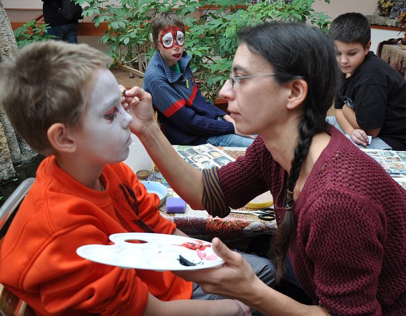 Tvořivé dílny v botanické zahradě. 