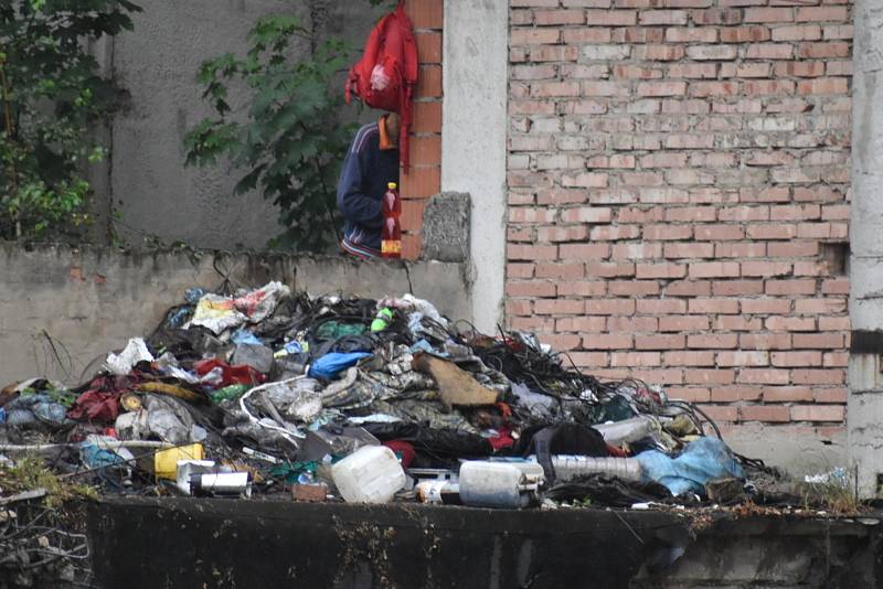 Teplice, demolice objektu v Mlýnské ulici. Pátek 2. července 2021.