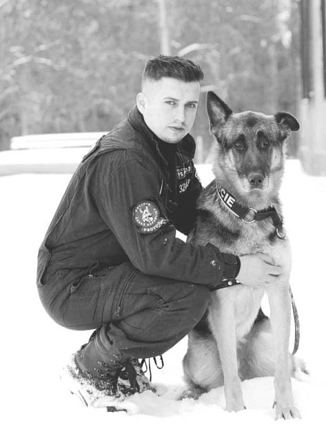 Policejní pes Nasso a psovod Michal Procházka