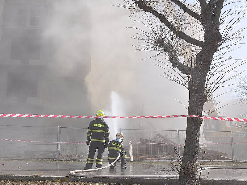 Demolice bývalého hotelu Imperiál začala.