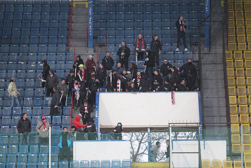 Diváci na fotbale Teplice - Pardubice