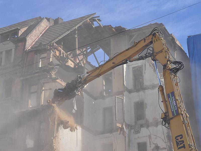 Demolice bývalého hotelu Imperiál začala.