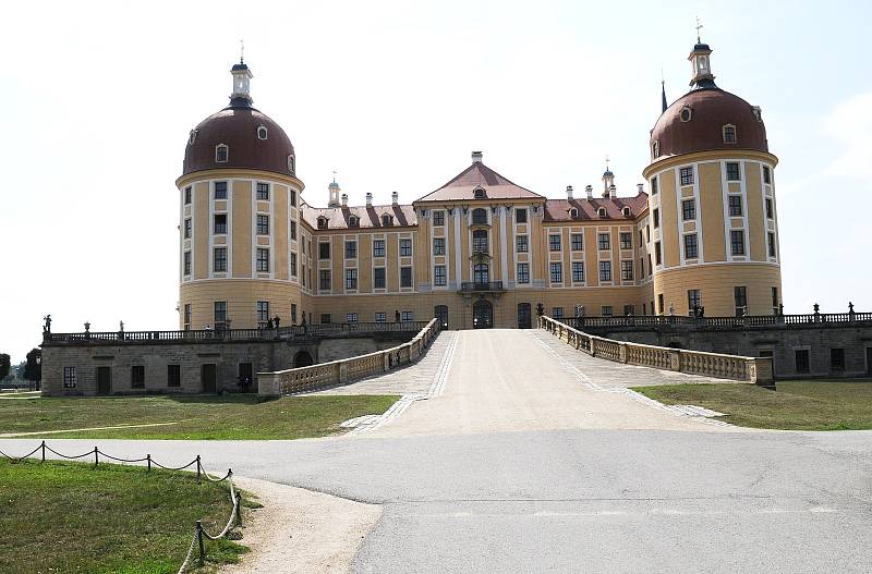 Zámek Moritzburg najdete nedaleko Drážďan.