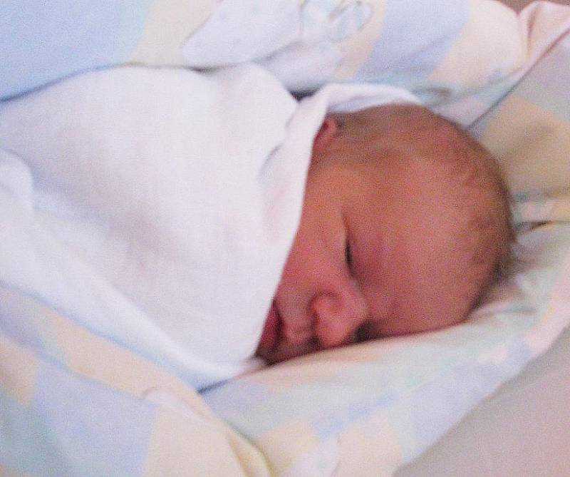 Mamince Kateřině Váňové z Dubí se 23. února ve 22.45 hodin v teplické porodnici narodil syn Alexandr Váňa. Měřil 48 cm a vážil 2,75 kg.