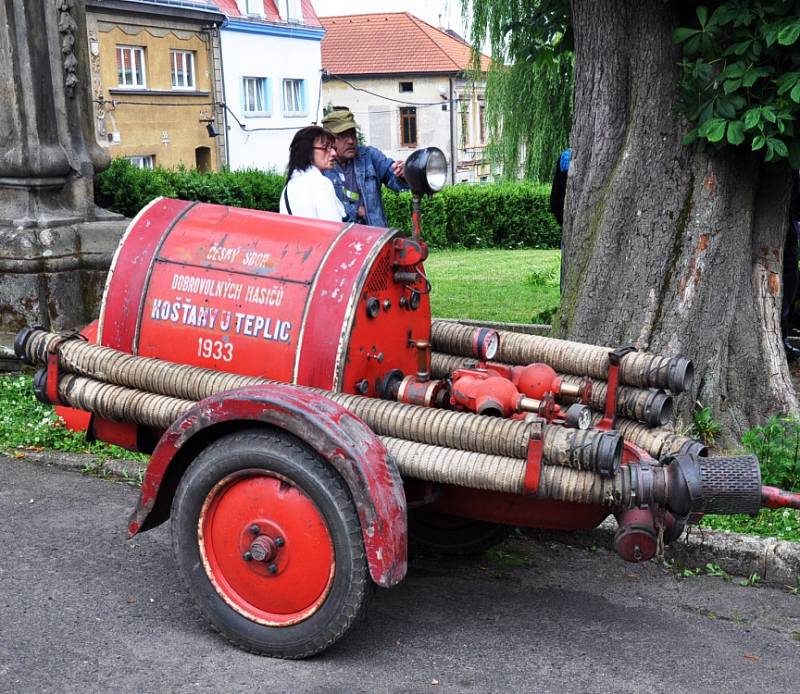 Hrobské slavnosti Permoníků