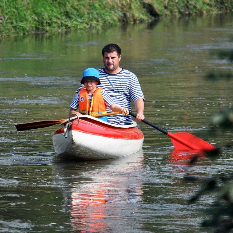   Vodáci zamkli řeku Bílinu,  27 lodí jelo letos naposledy