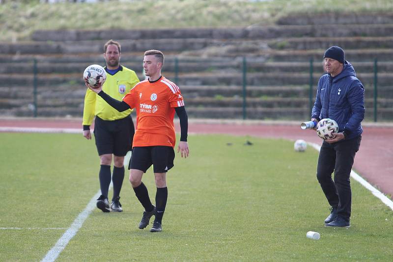 I. B třída: Unčín - Svádov (v oranžovém) 0:2