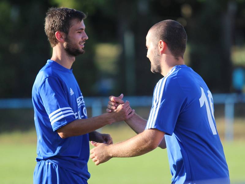 Modlany - Louny (v modrém) 0:2