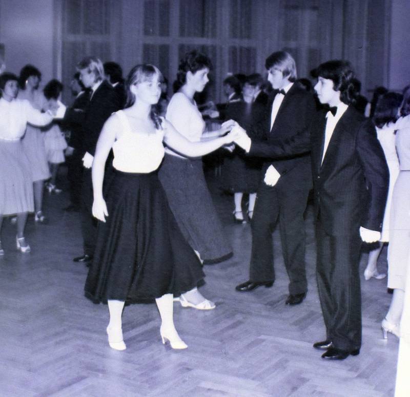 Prodloužená tanečních v Teplicích, psal se rok 1983.