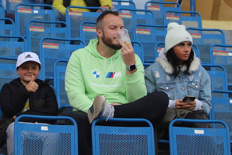 Diváci na fotbale Teplice - Pardubice