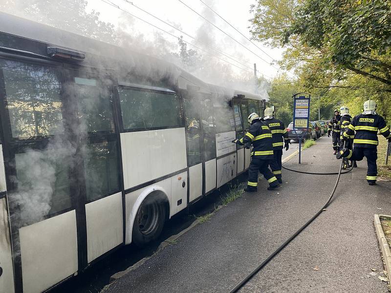 Požár autobusu.